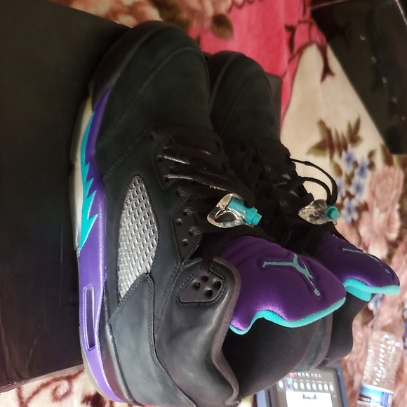 Jordan Grape 5s - Picture 4 of 4